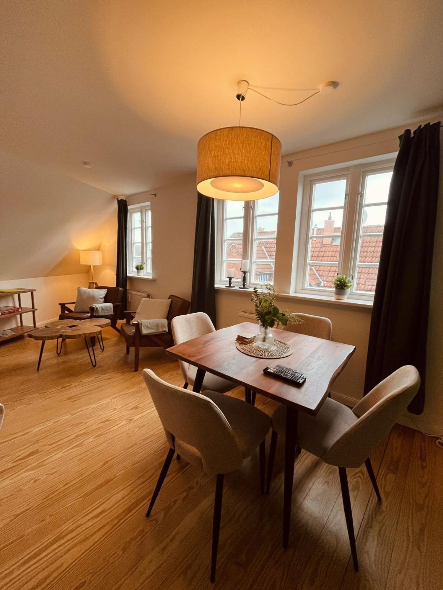 Lykkefund - Ferienwohnung in Hafennähe Glückstadt Exterior foto